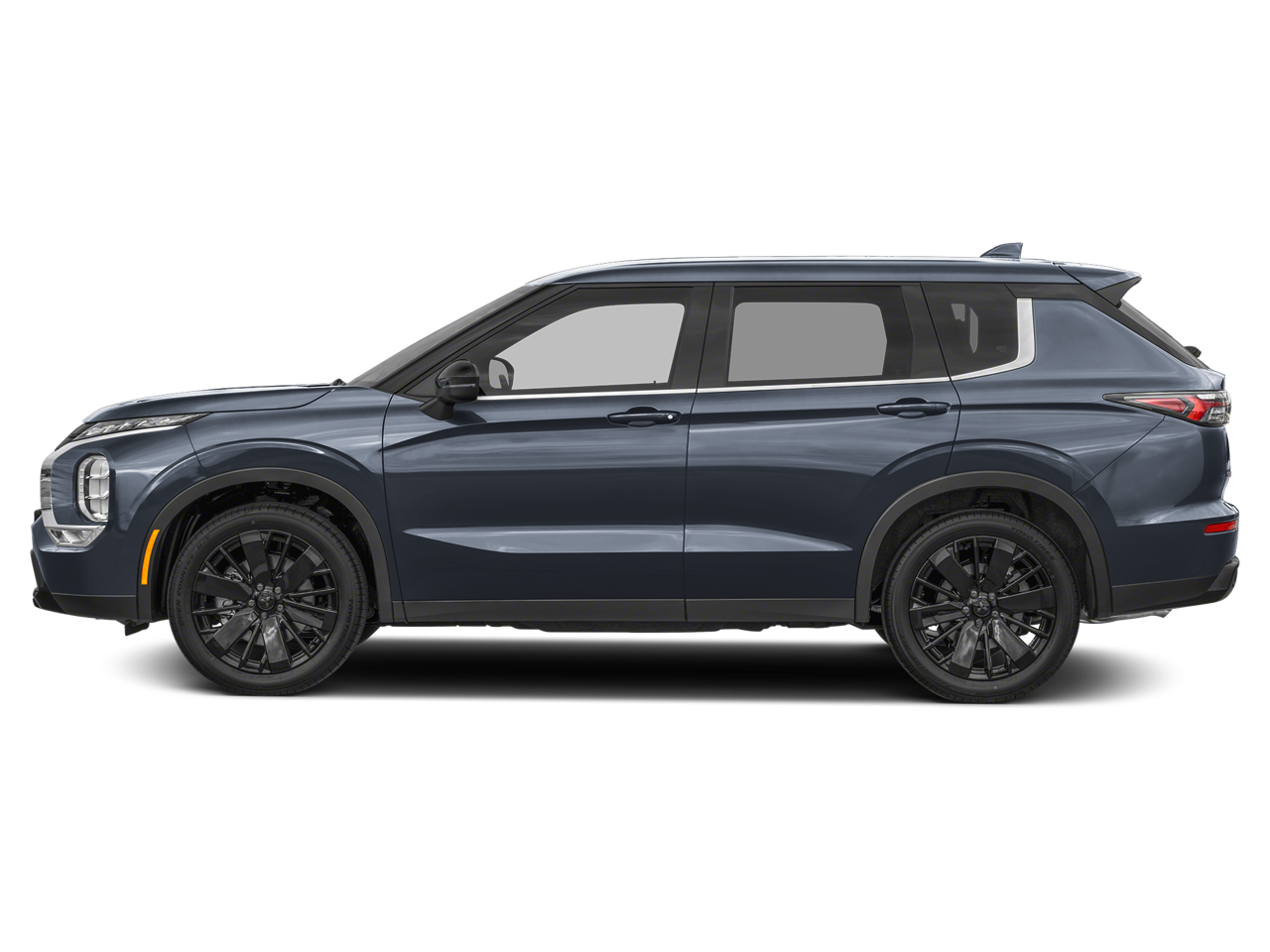 2026 Mitsubishi Outlander — rear three-quarter view