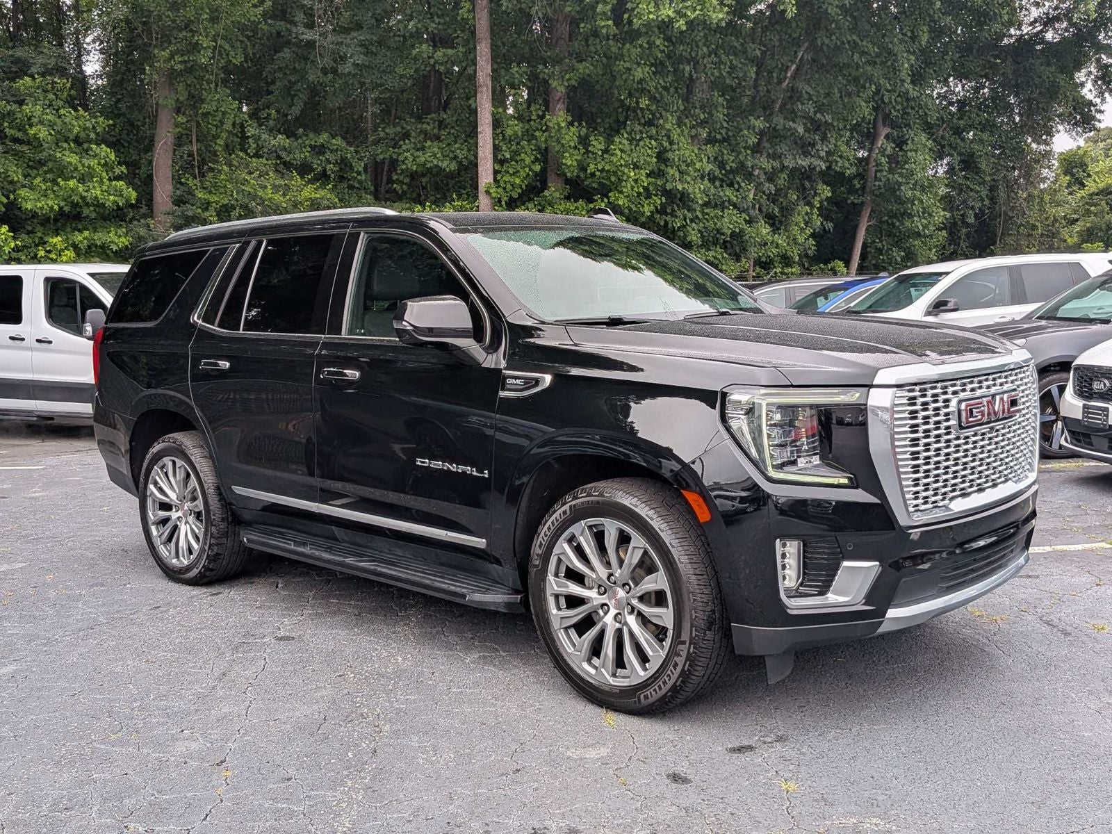2022 GMC Yukon — side profile view