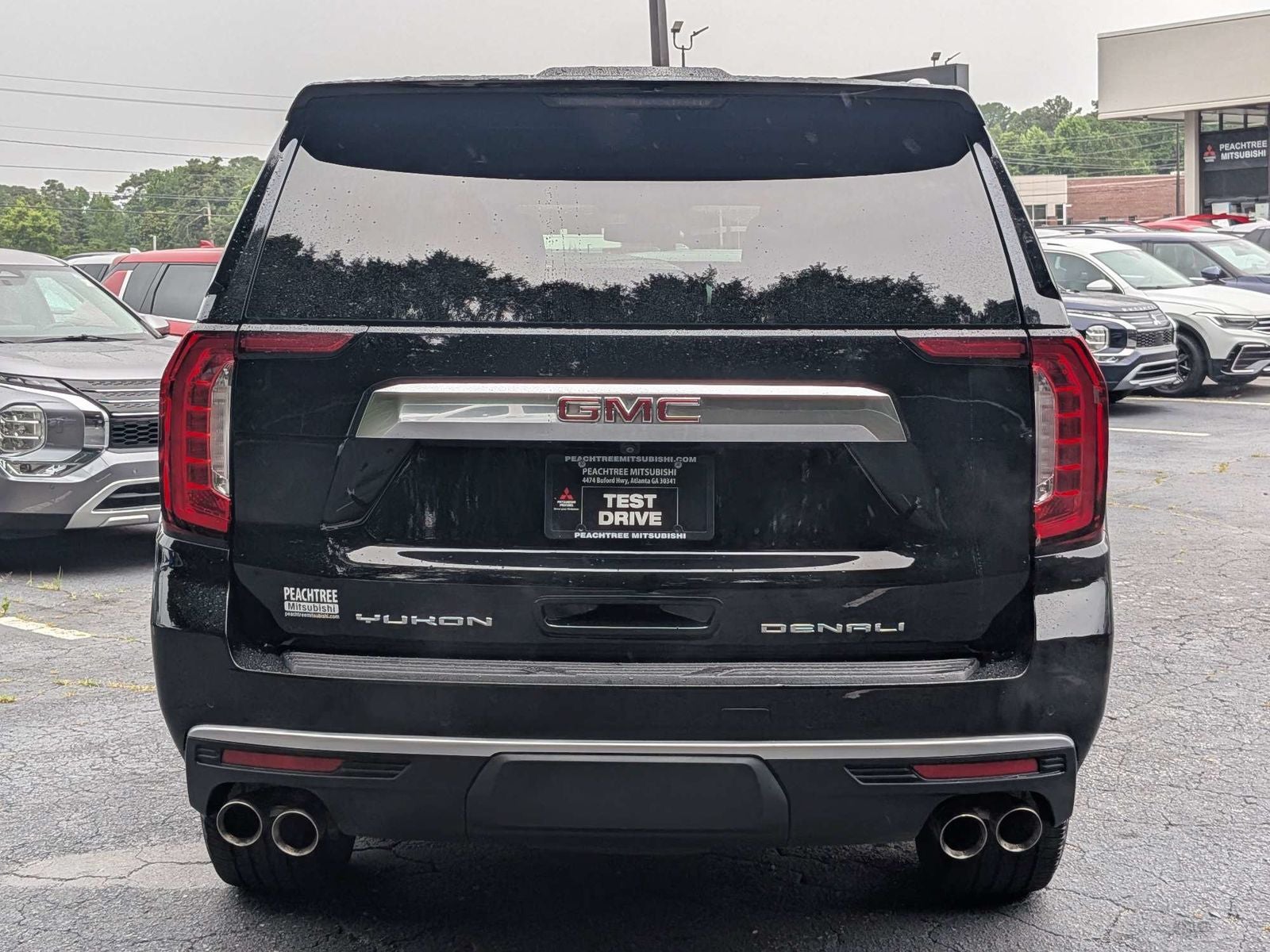 2022 GMC Yukon — detail view