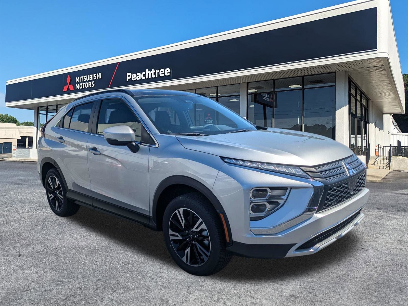 2026 Mitsubishi Eclipse Cross SE in Silver — front three-quarter view