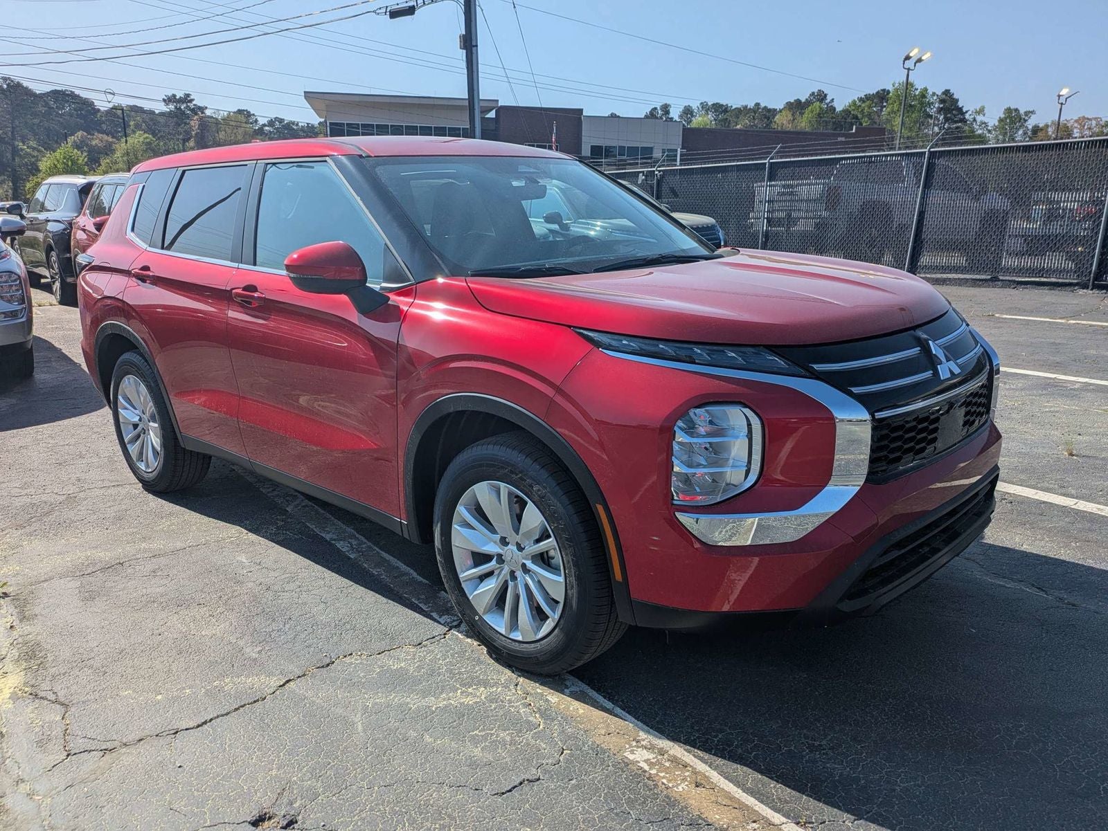 2026 Mitsubishi Outlander — side profile view