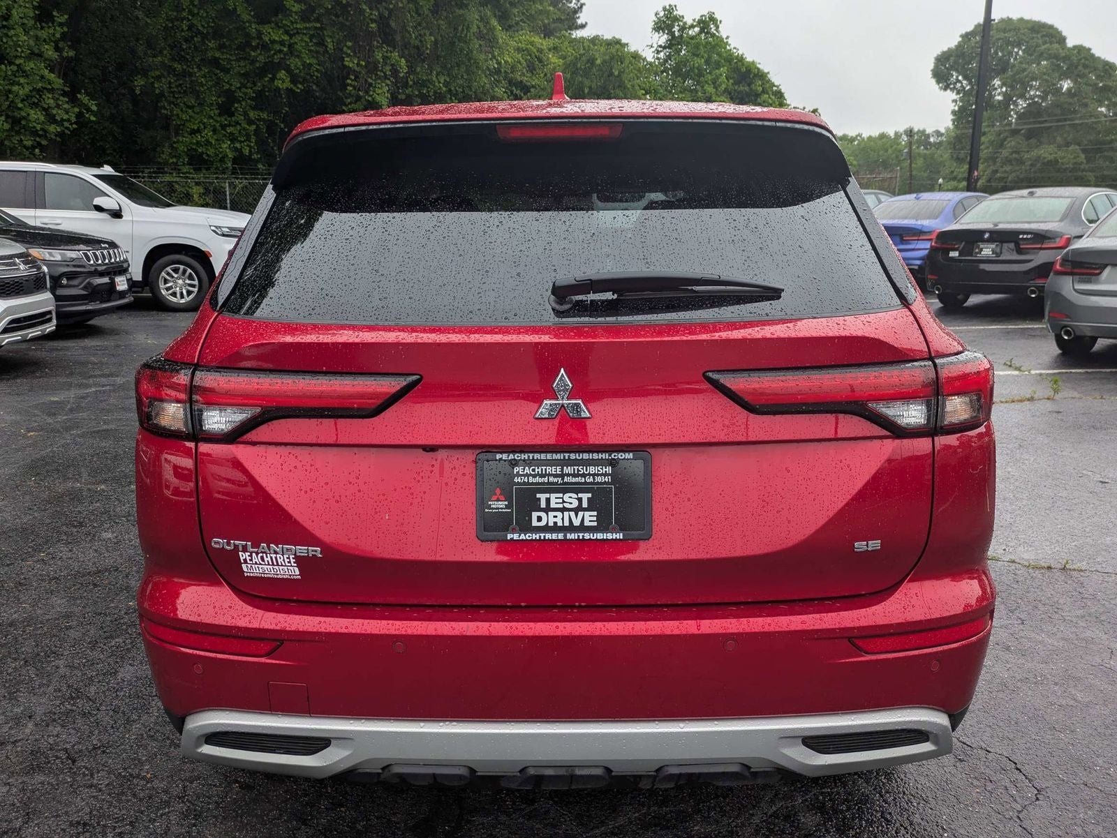 2024 Mitsubishi Outlander — detail view