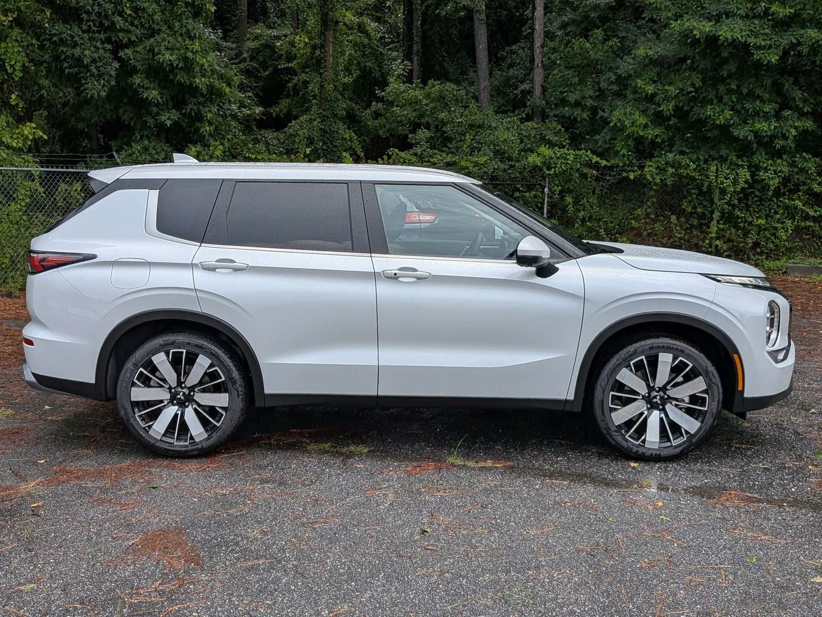 2026 Mitsubishi Outlander — rear three-quarter view