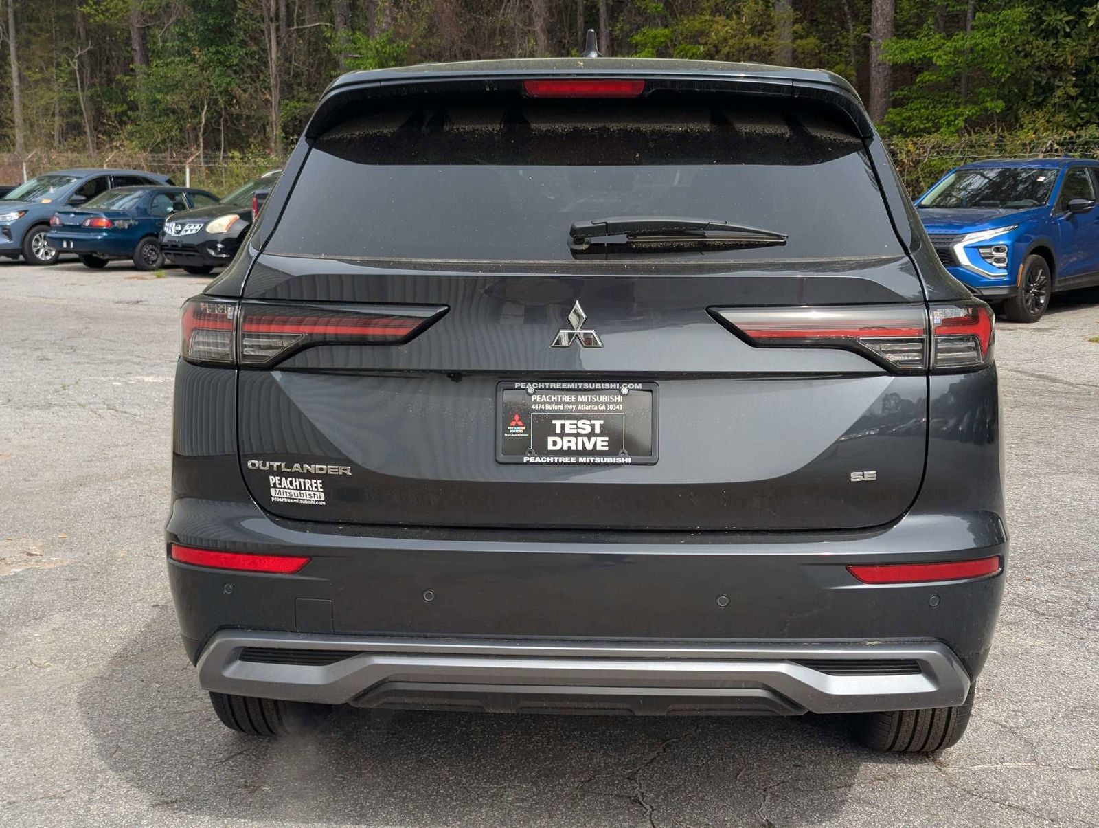 2026 Mitsubishi Outlander — detail view