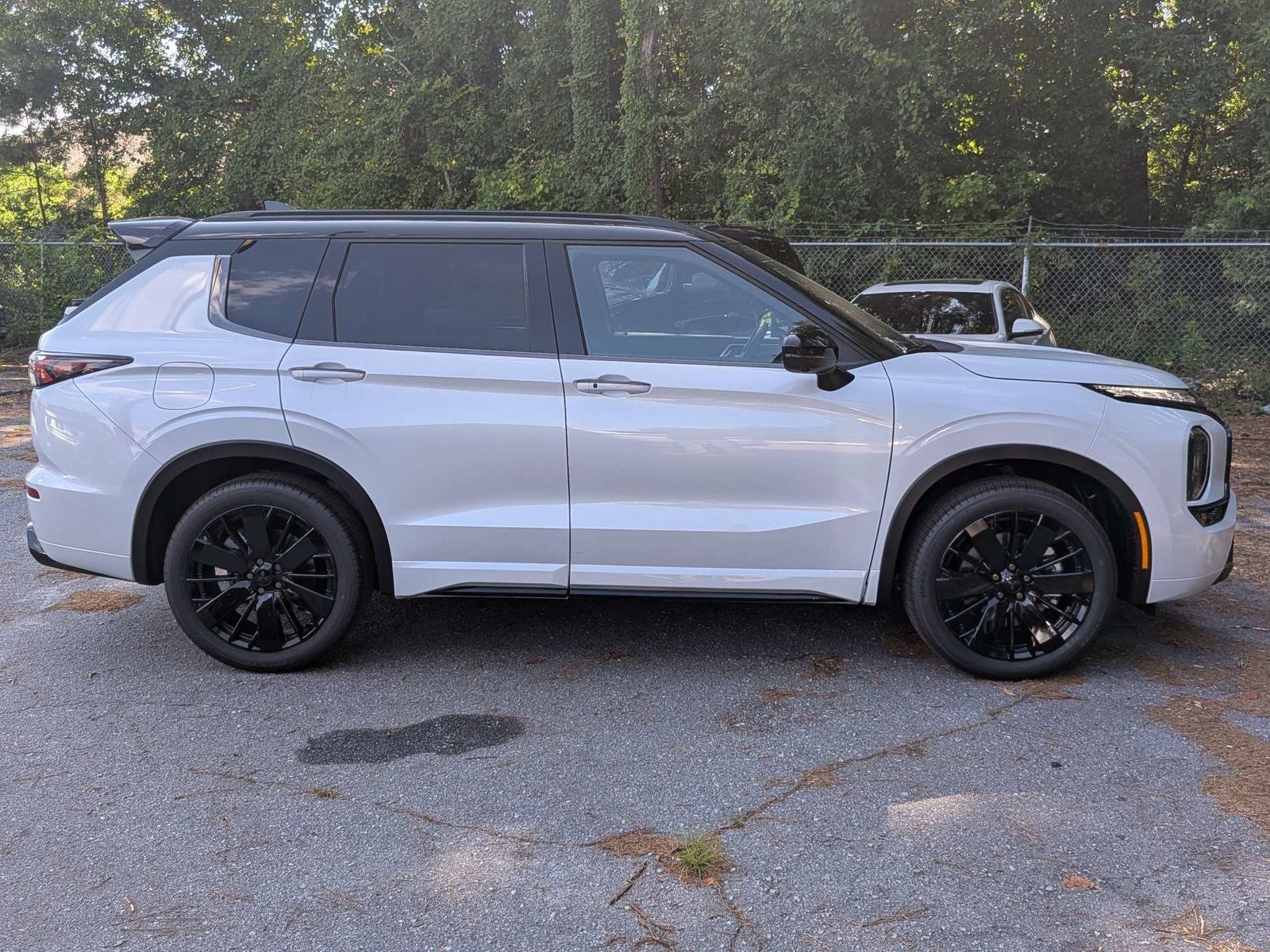 2026 Mitsubishi Outlander — rear three-quarter view