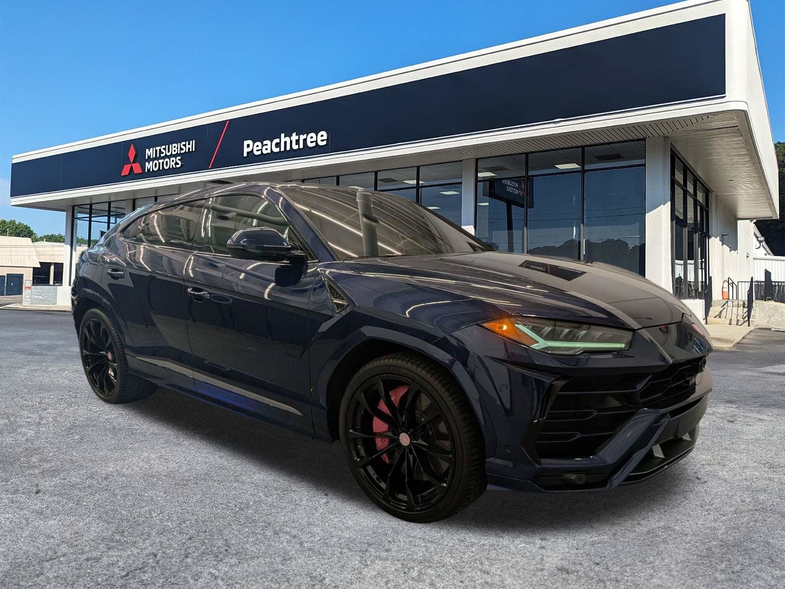 2020 Lamborghini Urus Base in Other — front three-quarter view